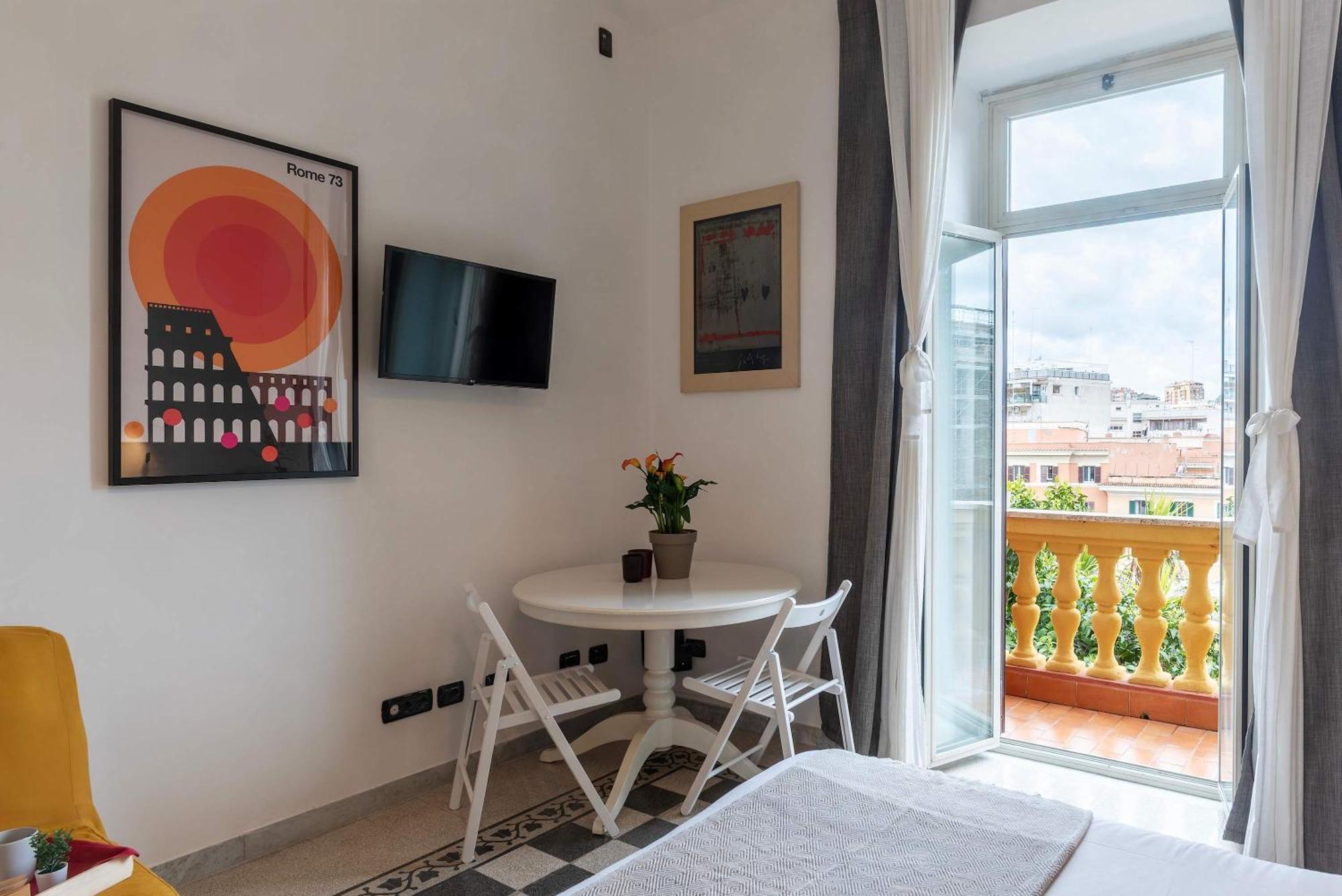 Homeby, Casa Brancaleone * Rome